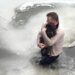 homme se jette eaux gelées sauver chien