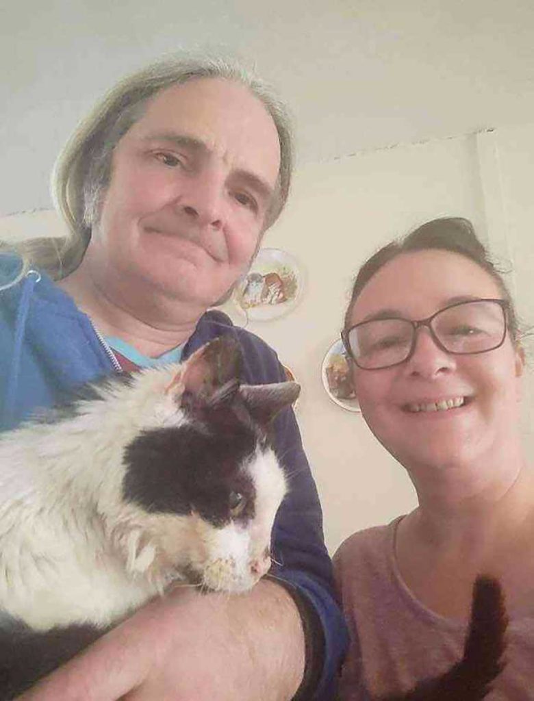 chatte 25 ans perdue pleuré retrouvé propriétaire