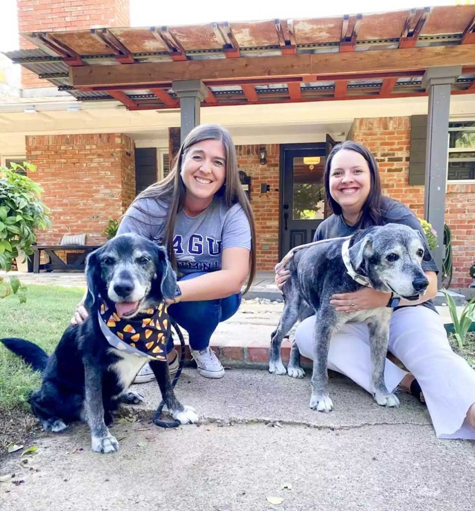 deux amies adoptent chienne refuge 19 ans